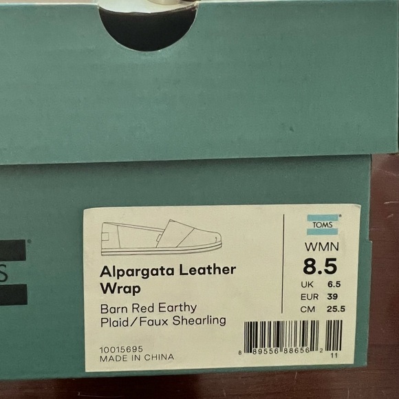 Toms Alpargata Leather
Wrap
Barn Red Earthy
Plaid/Faux Shearling, New With Box - Picture 8 of 8
